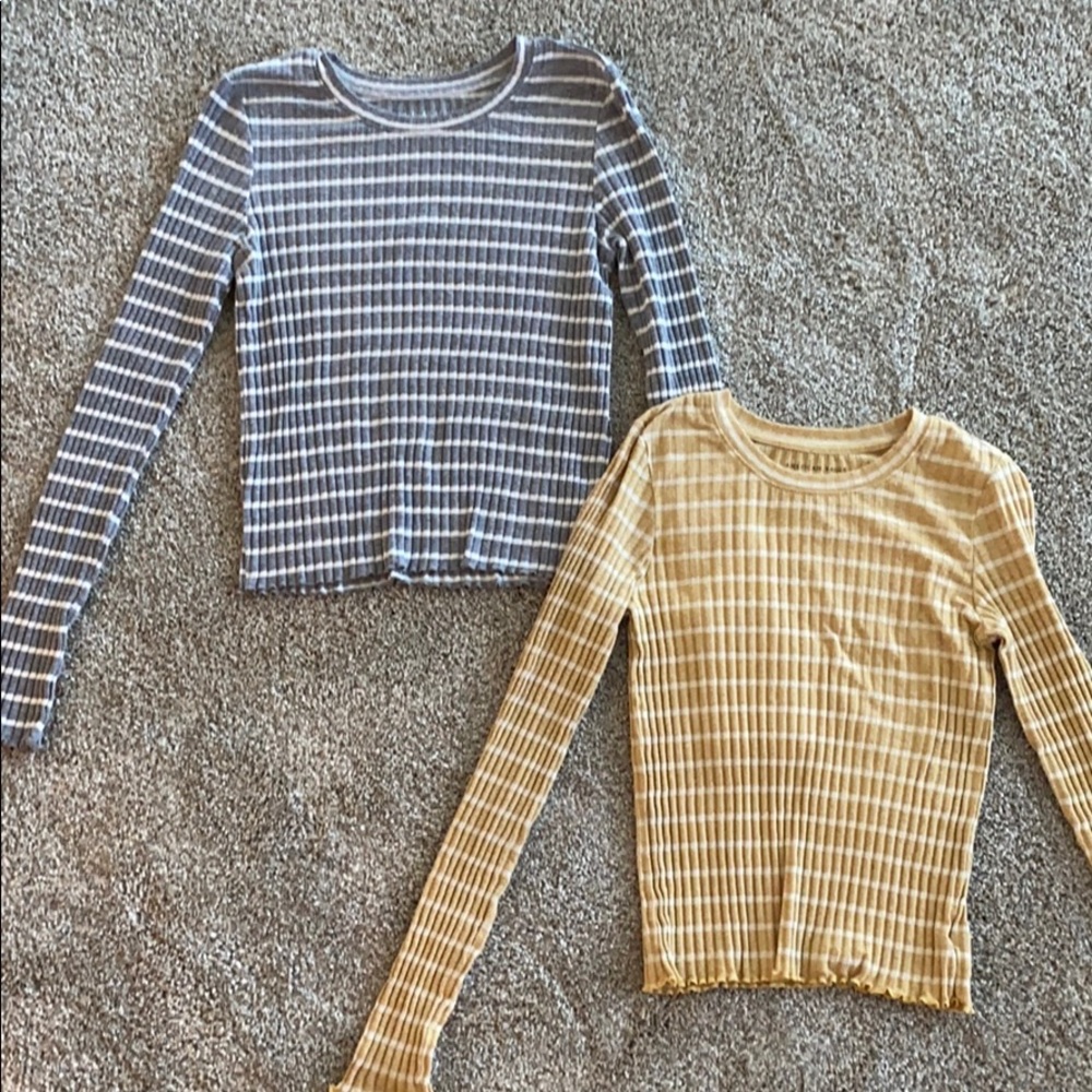 2 American eagle long sleeves NWOT!!